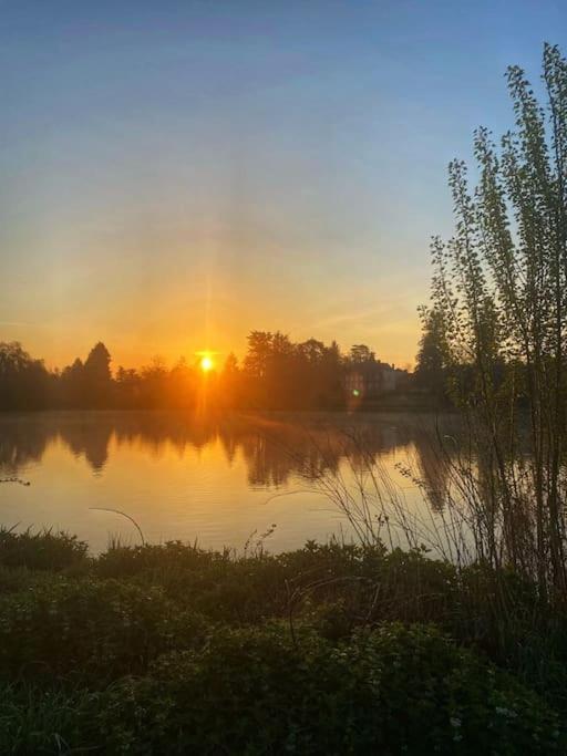 Holiday home Chaleureux Face A L'etang Precy